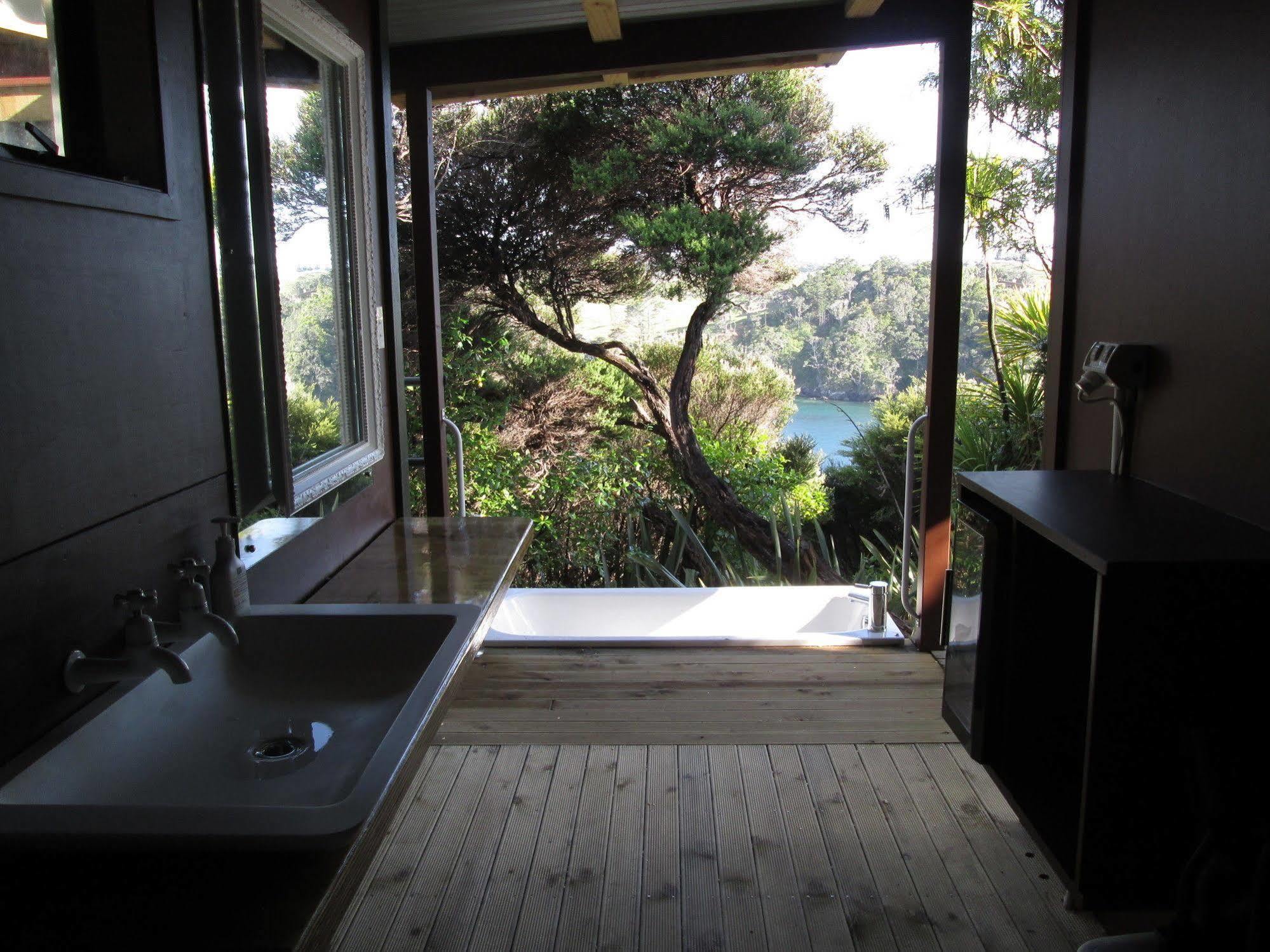 The Lighthouse Lookout Bed & Breakfast Tutukaka Luaran gambar